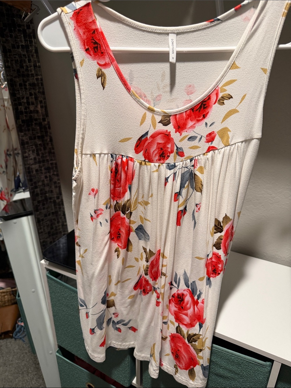 Sleeveless Floral Tank Top in Cream with Red Rose Print